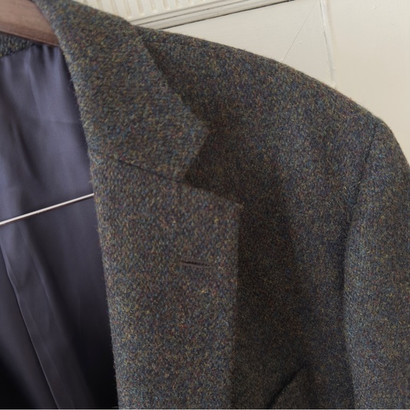 Brooks Brothers Shetland & Cheviot
Scottish Wool Tweed Sport Coat - Picture 4 of 11